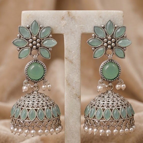 Rekha Jhumki